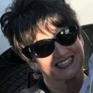 Meet your Posher, Linda